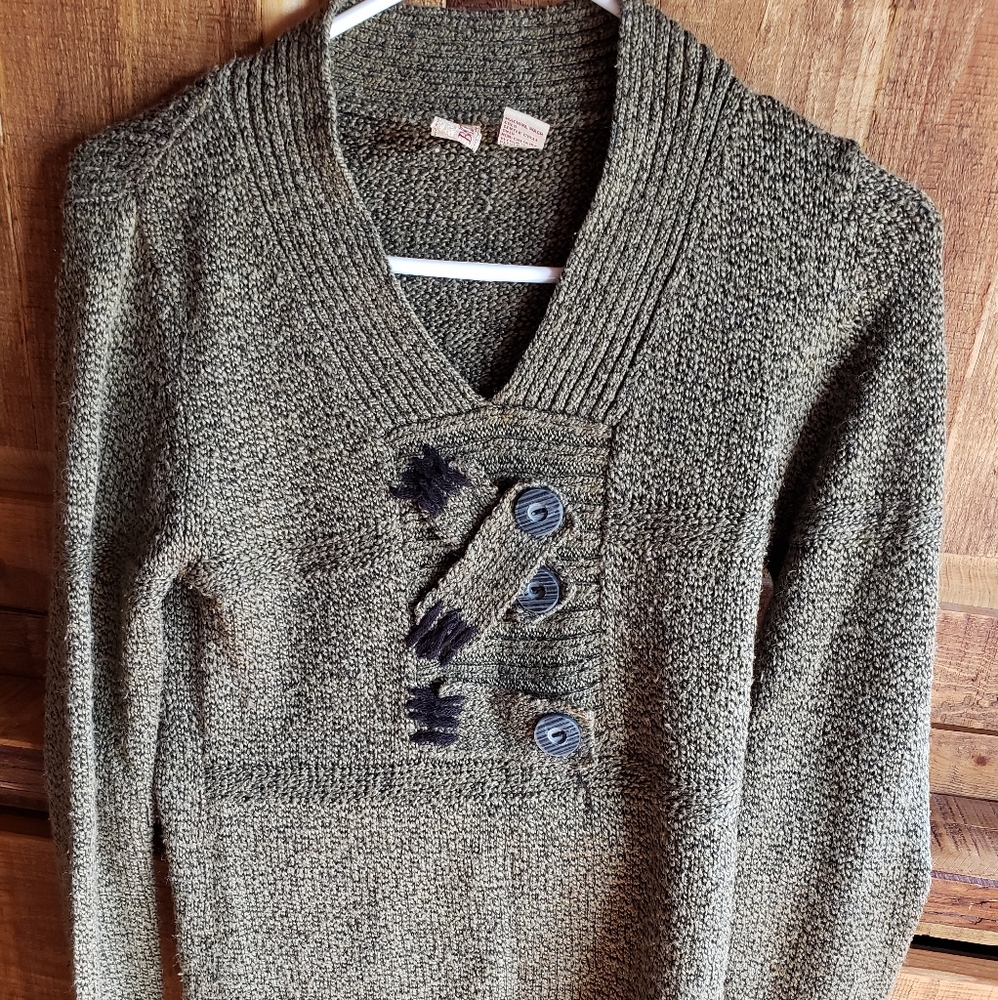 BKE sweater